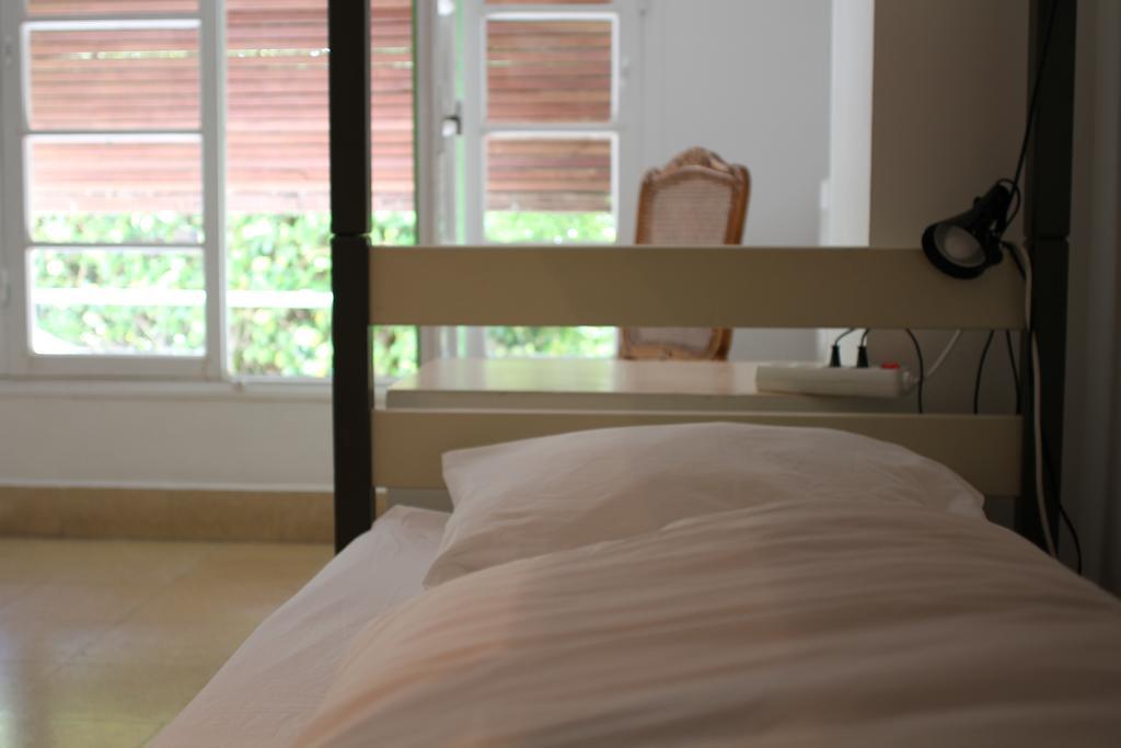 Bed 6-Bed Dormitory Room